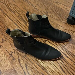 Nisolo Chelsea Boots- Black (Size 8)